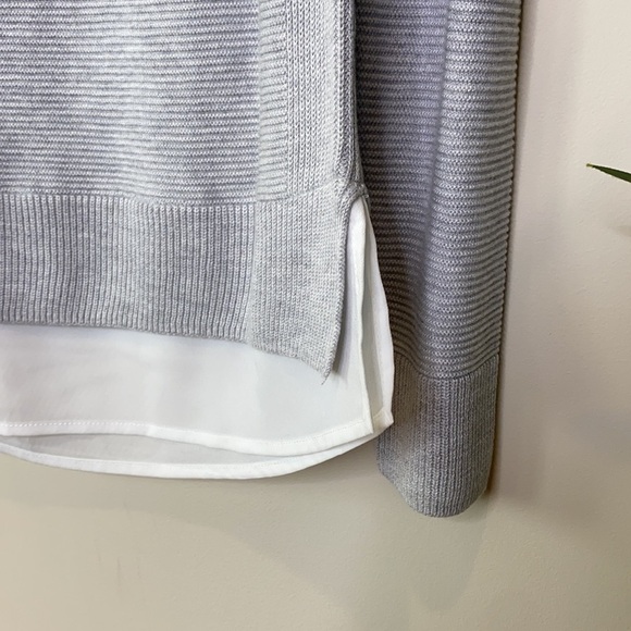 Hilary Radley || Layered Look Sweater; Ribbed Texture; Size S/CH - Picture 4 of 14